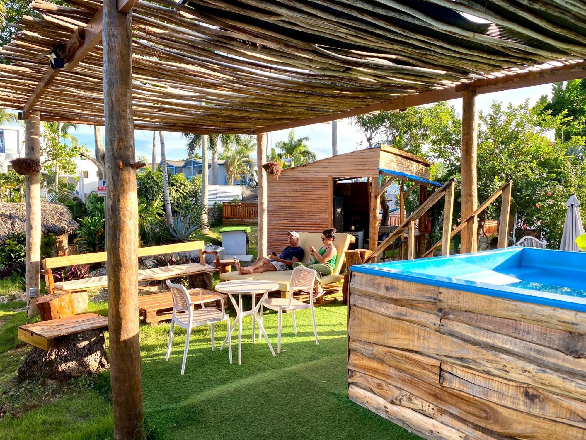 Arena Oceanview Hotel & La Terraza Restaurant 라스갈레라스 외부 사진